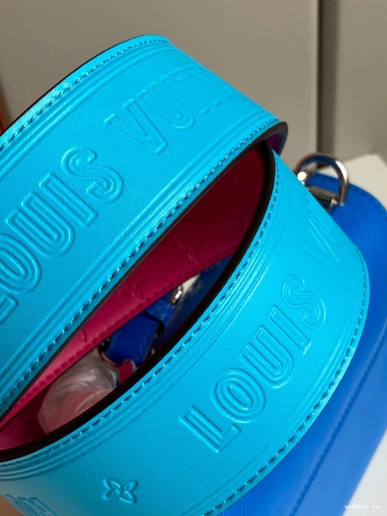 WIS VUITTON TWIST PM LOUIS 0308